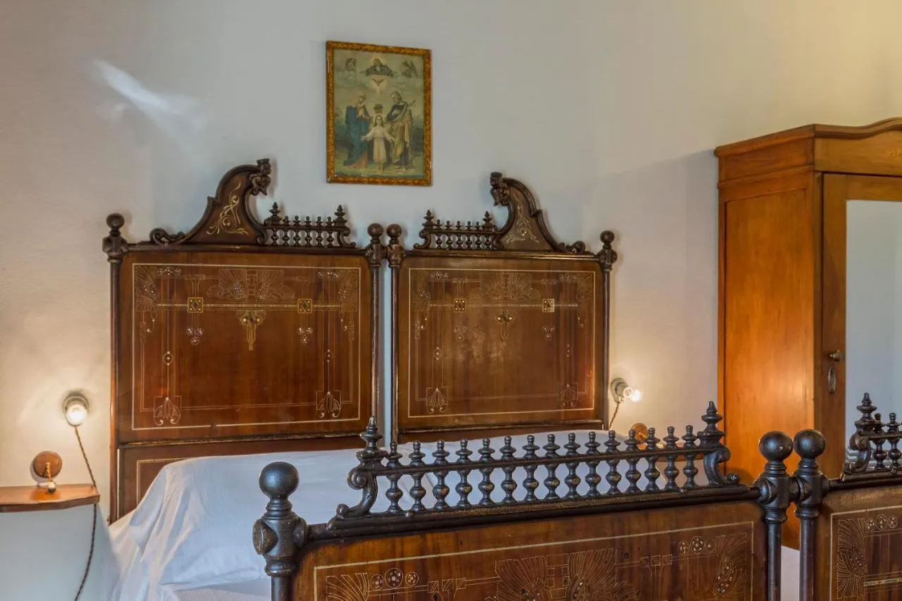 Masseria Fortificata Lo Zafferaneto Buccheri