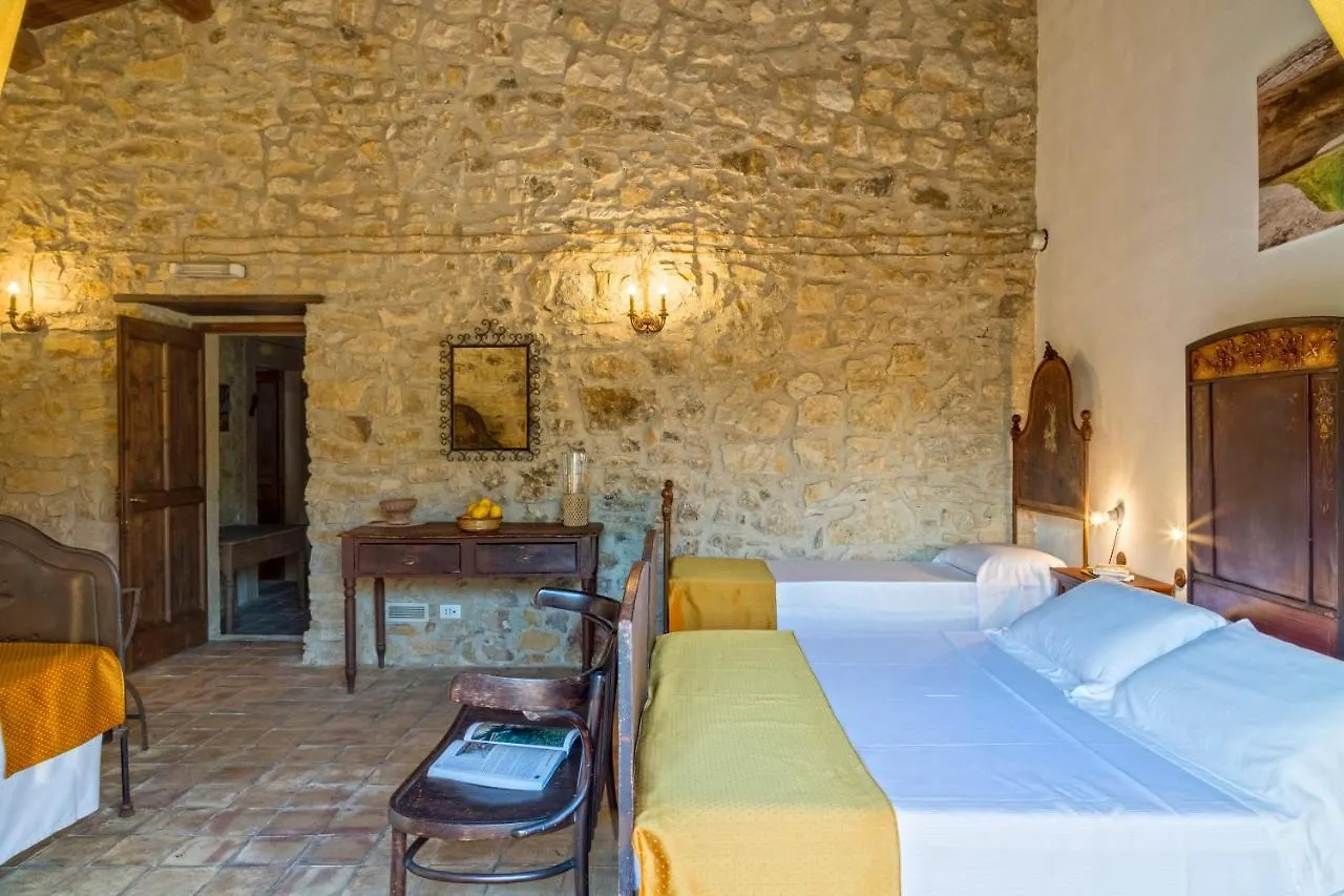 Masseria Fortificata Lo Zafferaneto Buccheri 0*,  Italy